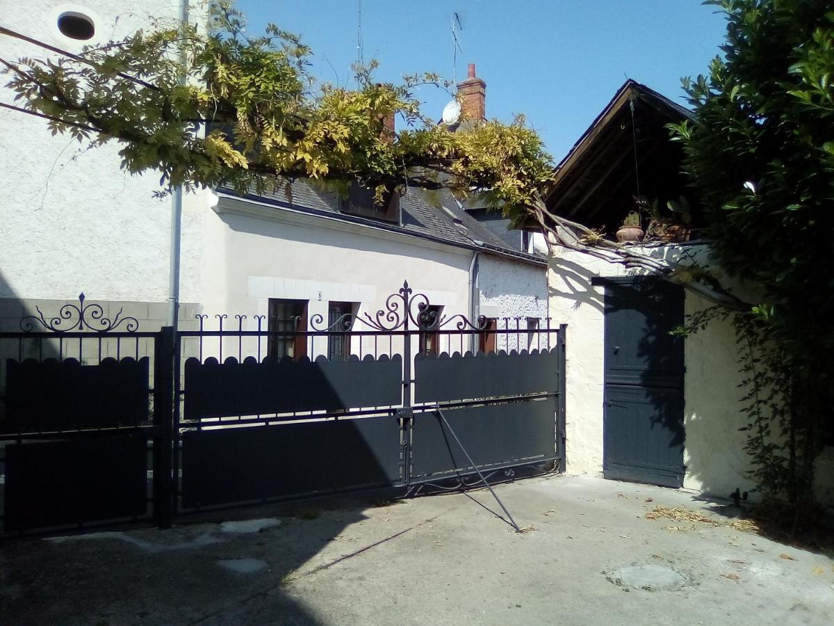 Ferienwohnung Escale Tourangelle Monts Exterior foto